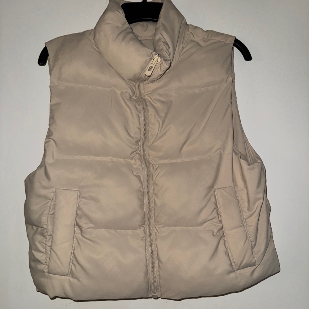Zara Beige Puffer Vest